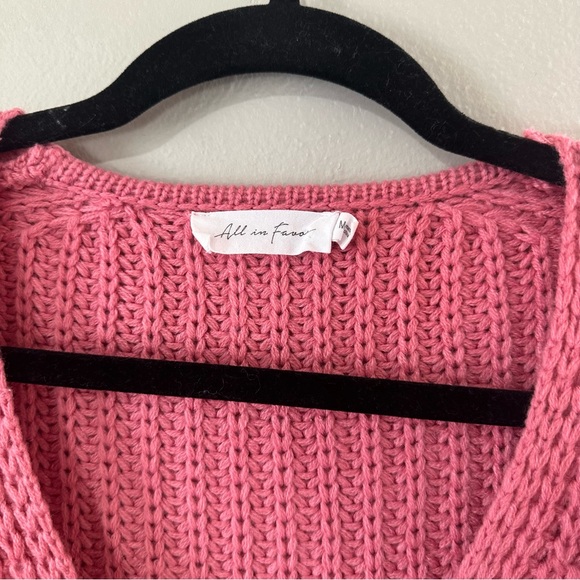 All in Favor V-Neck Balloon Sleeve Pink Knit Sweater Medium - Picture 5 of 7